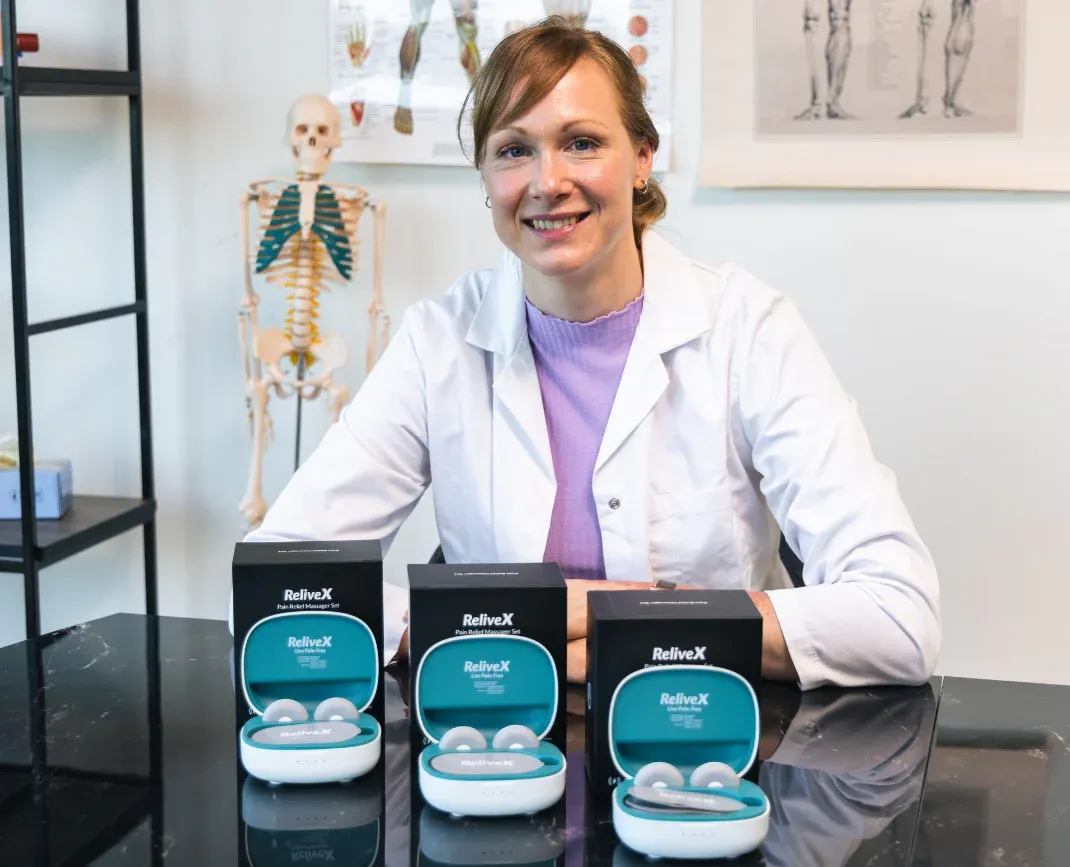 Facebook Told Me Spinal Stenosis Can Be Fixed for €86.95. I Had a Look